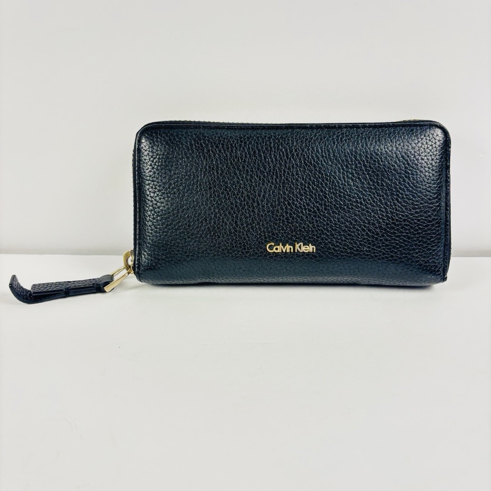 Calvin Klein Black Leather Zip Around Wallet Women's Gold Accents Logo Classic
